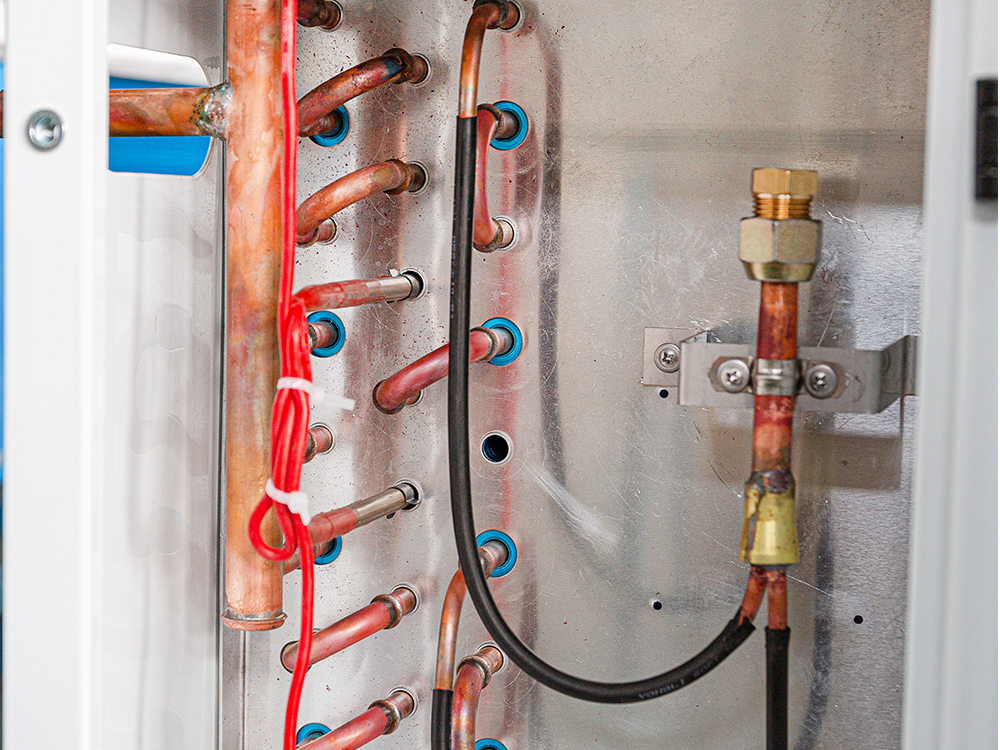 Refroidisseur d'air interne au sodium